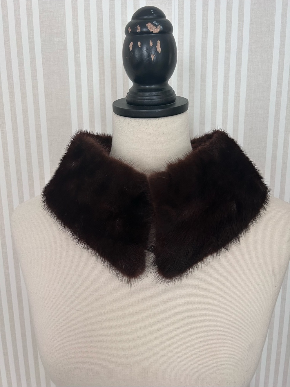 Vintage Dark Brown Mink Fur Collar 1950s from The Mabley & Carew Co. Cincinnati